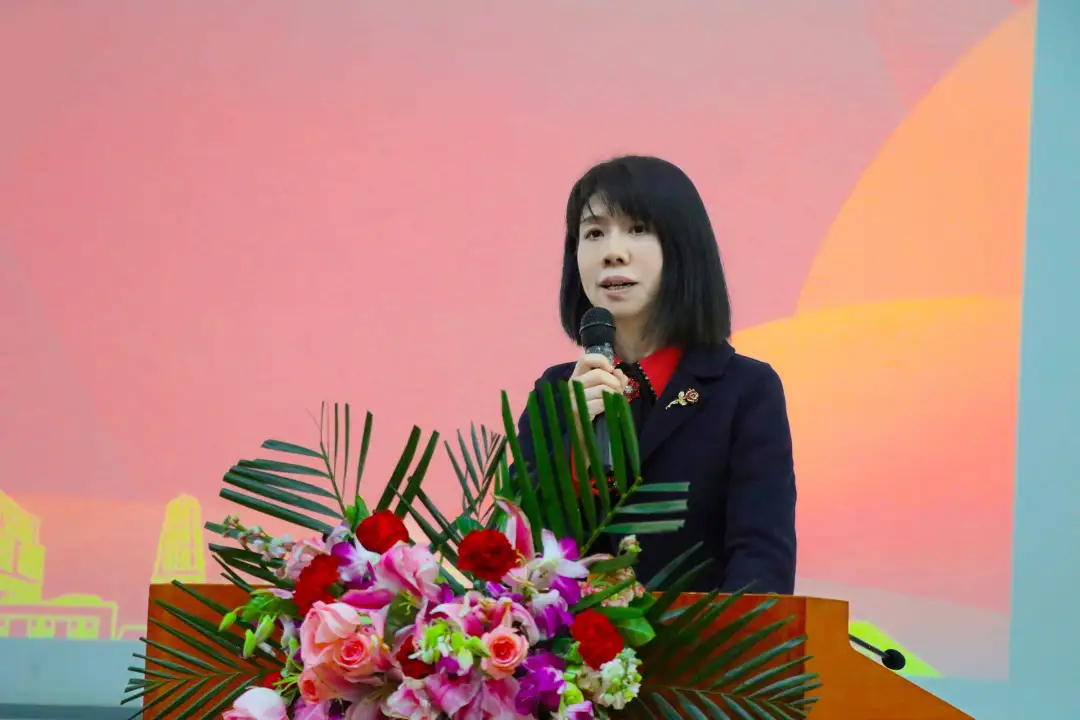 47betway·必威西汉姆联  任翔教授.jpg