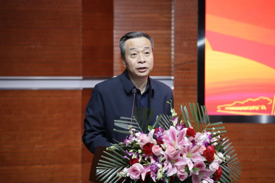 05betway·必威西汉姆联 康震副校长.jpg